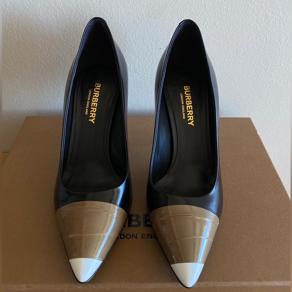 BURBERRY Size 6 Riccardo Tisci design leather runway heels